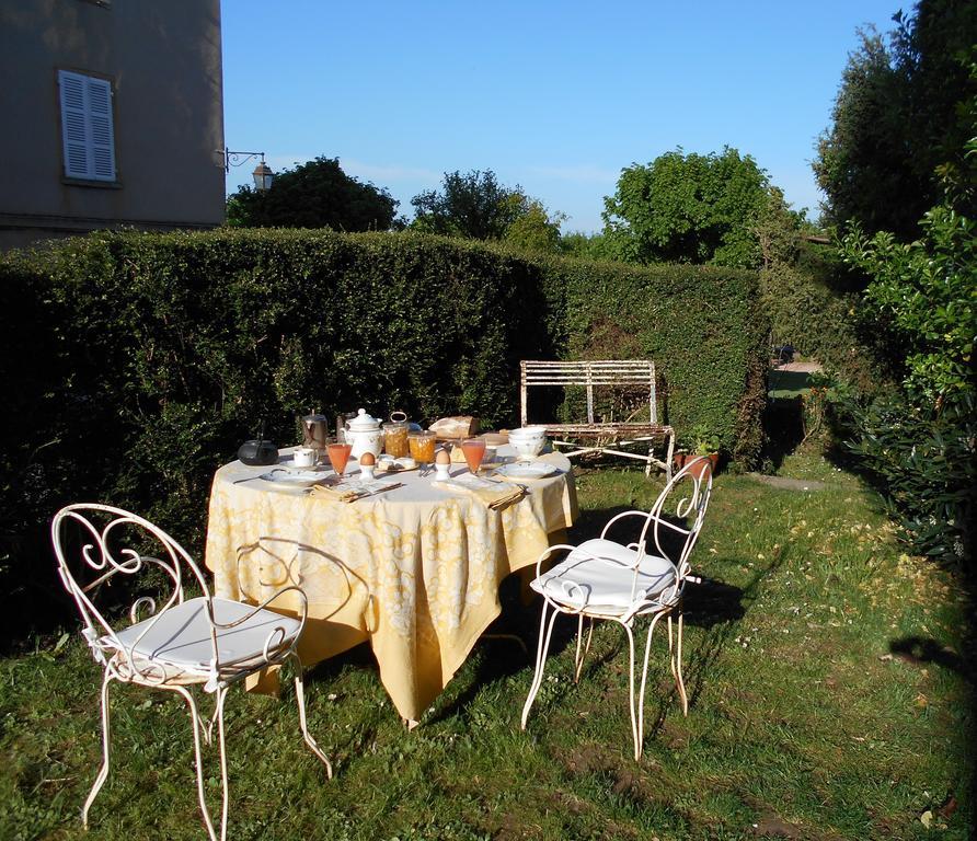 La Chanoinesse Bed and Breakfast Salles-Arbuissonnas-en-Beaujolais Exterior foto